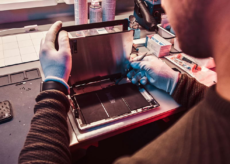 Experts at Our iPad Repair Store